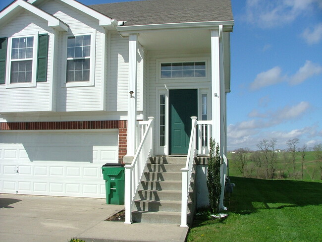 Foto del edificio - 3120 Eagle Ridge Dr