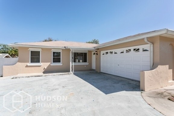 Primary Photo - 1611 Cromwell Dr