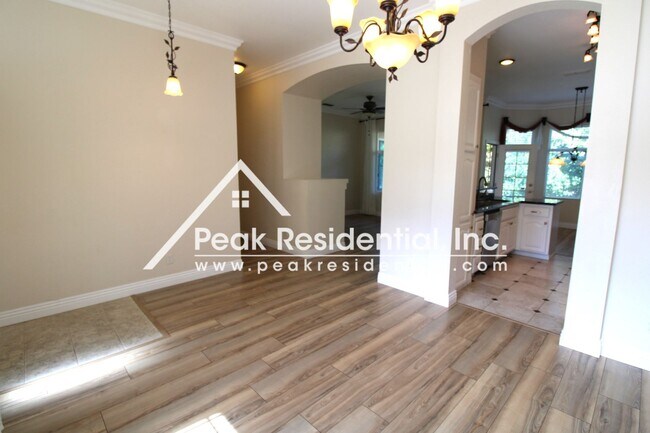Foto del edificio - Nice Elk Grove 3bd/2ba Home with 2 Car Garage