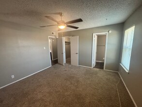 Building Photo - 531 Bedford Rd