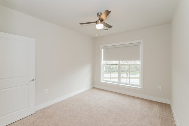 Foto del edificio - 102 St Ives Pl