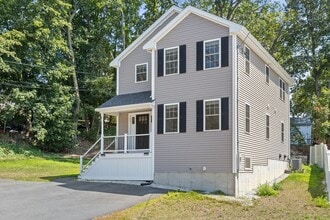 Building Photo - 514 Middlesex Turnpike