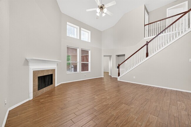 Foto del edificio - 17611 Haywood Oaks Dr