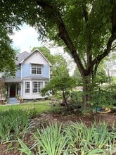 Building Photo - 689 S Willow Ave