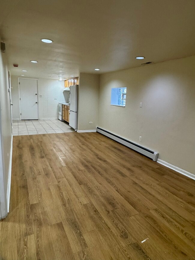 Foto del edificio - 5800 N Melvina Ave