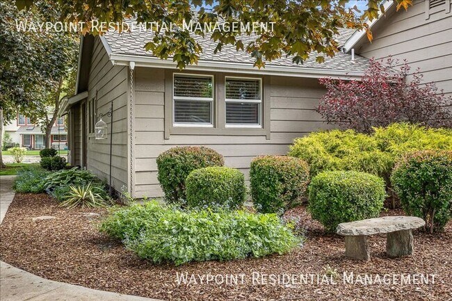 Foto del edificio - 3108 Woodbrook Pl