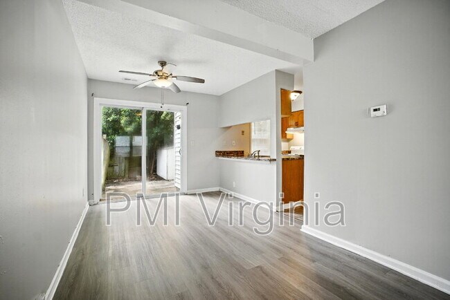 Building Photo - 1077 Commonwealth Pl