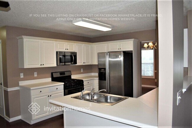 Building Photo - 4028 St George Walk SW