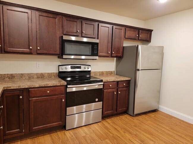 Foto del edificio - 143 Cedarwood Dr