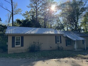 Building Photo - 202 Martin Luther King Rd