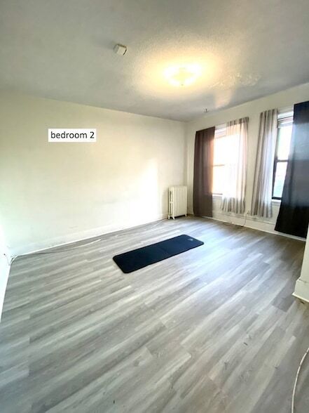 Foto del edificio - 18 Glenville Ave