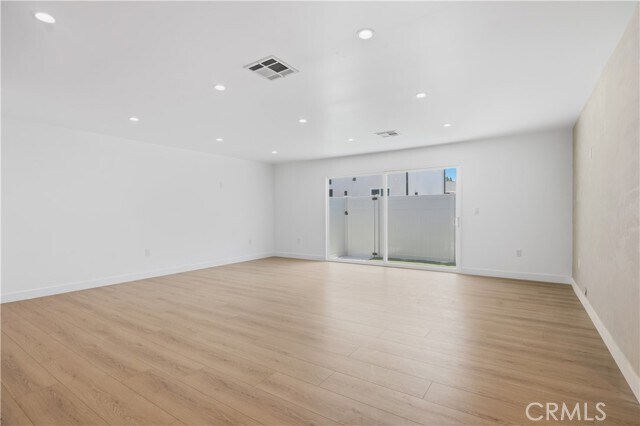 Foto del edificio - 17150 Mayall St