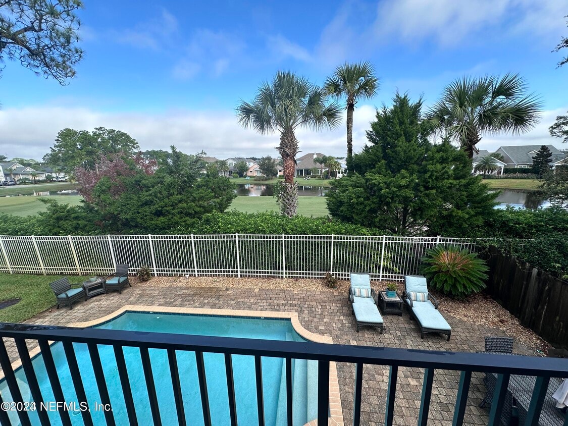 Primary Photo - 1641 Linkside Dr N