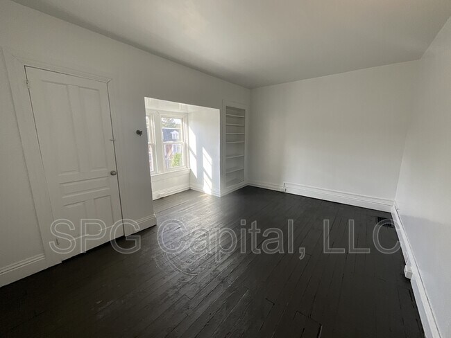 Foto del edificio - 269 W Jackson St