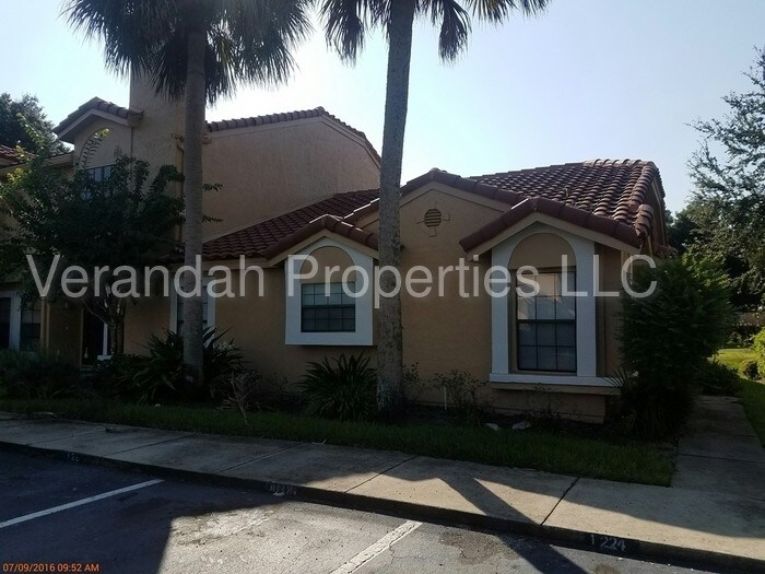 Primary Photo - 1224 N Fairway Dr