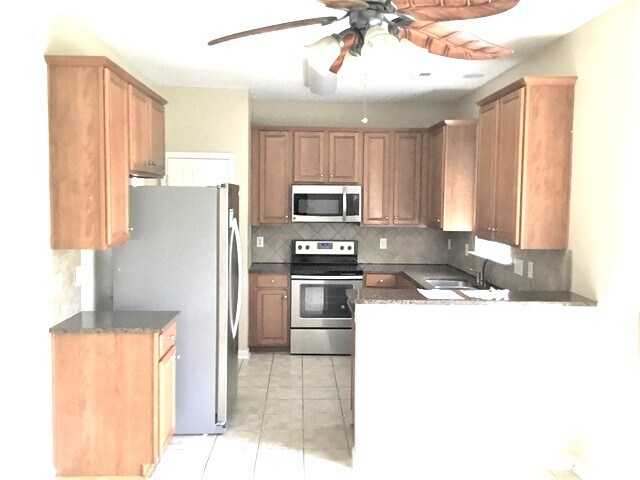 Foto del edificio - 13513 Armour Ridge Dr