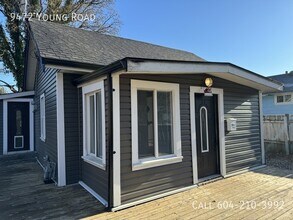 Building Photo - 9472 Young Rd