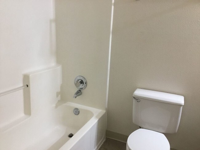 Foto del edificio - 4900 W Blodgett Ln