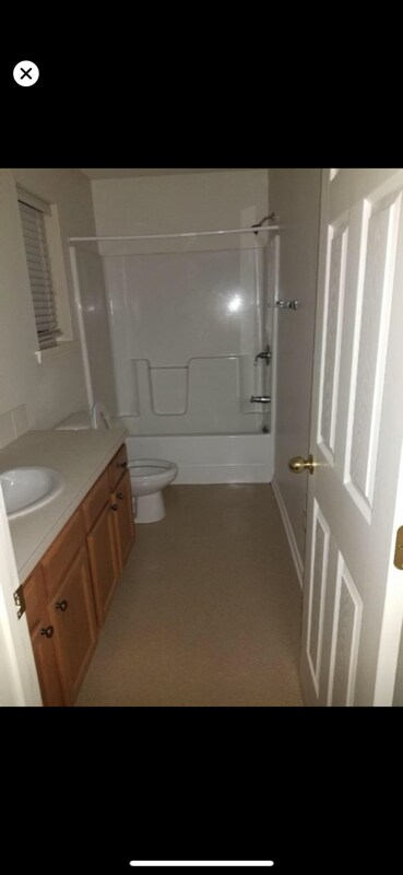 Foto del edificio - 1811 Ingalls Ln