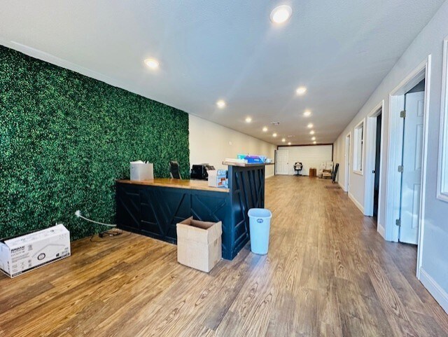Foto del edificio - 933 Clubside Dr