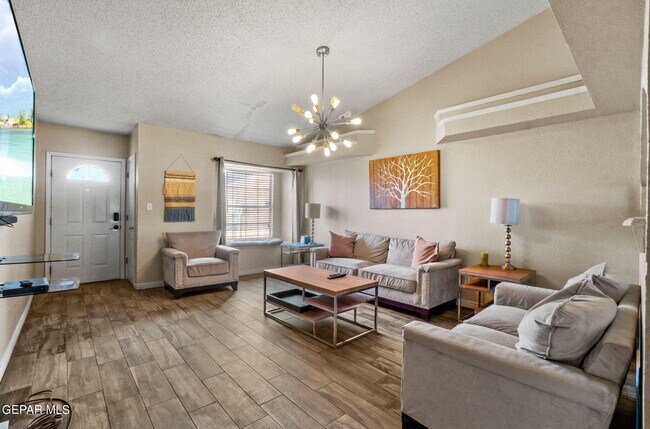 Building Photo - 3424 Belfry Park Dr