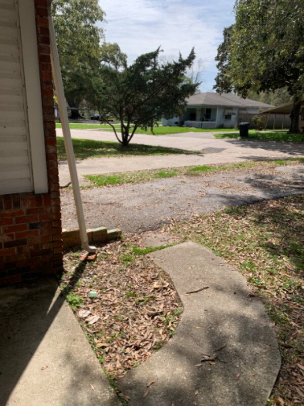 Building Photo - 705 Hacker St