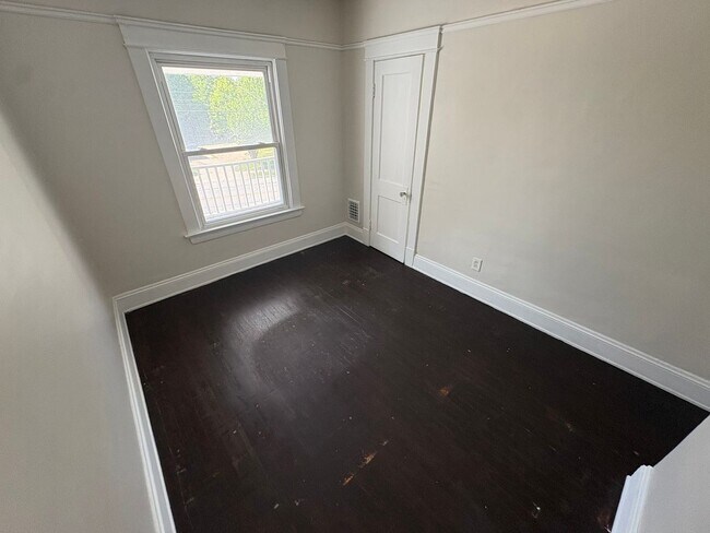 Building Photo - 8410 Denison Ave