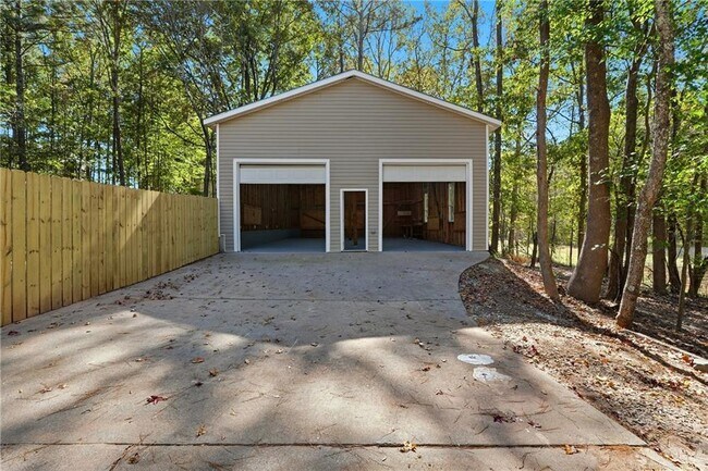 Building Photo - 209 Barrett Springs Way