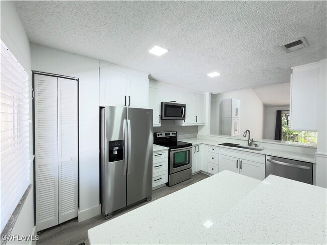 Building Photo - 3451 County Barn Rd