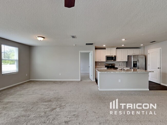 Building Photo - 2247 Pebble Point Drive Green Cove Springs FL