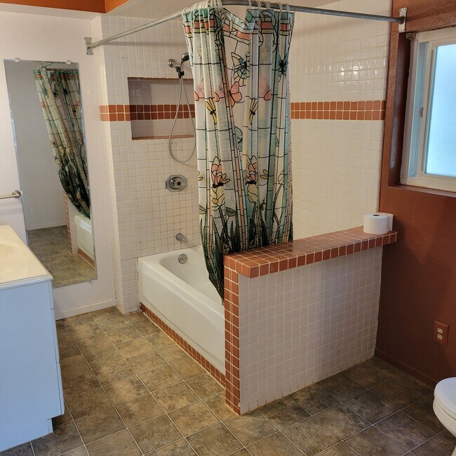 Building Photo - 3727 1 Way Ln