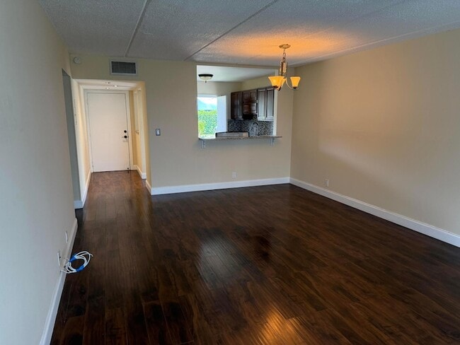 Building Photo - 4500 N Flagler Dr