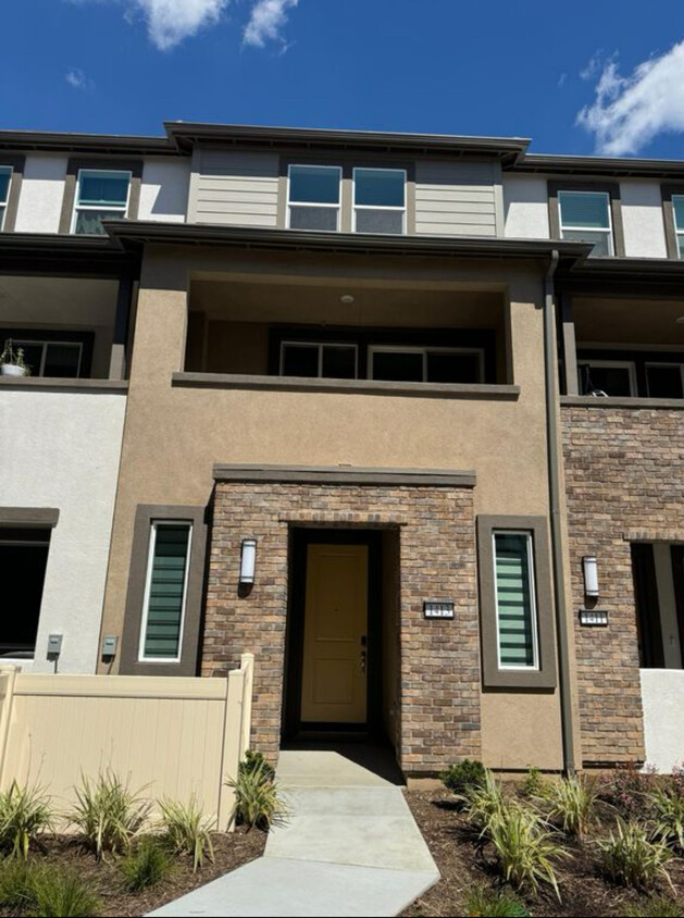 Foto principal - 1413 Cirrus Ct