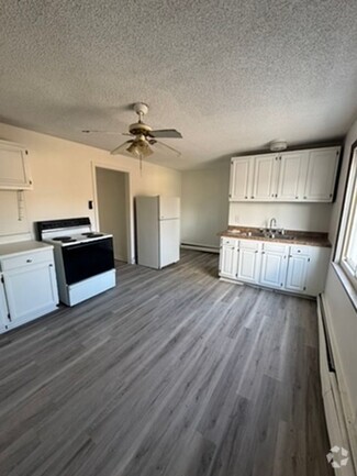Building Photo - 6266 S Dixie Hwy