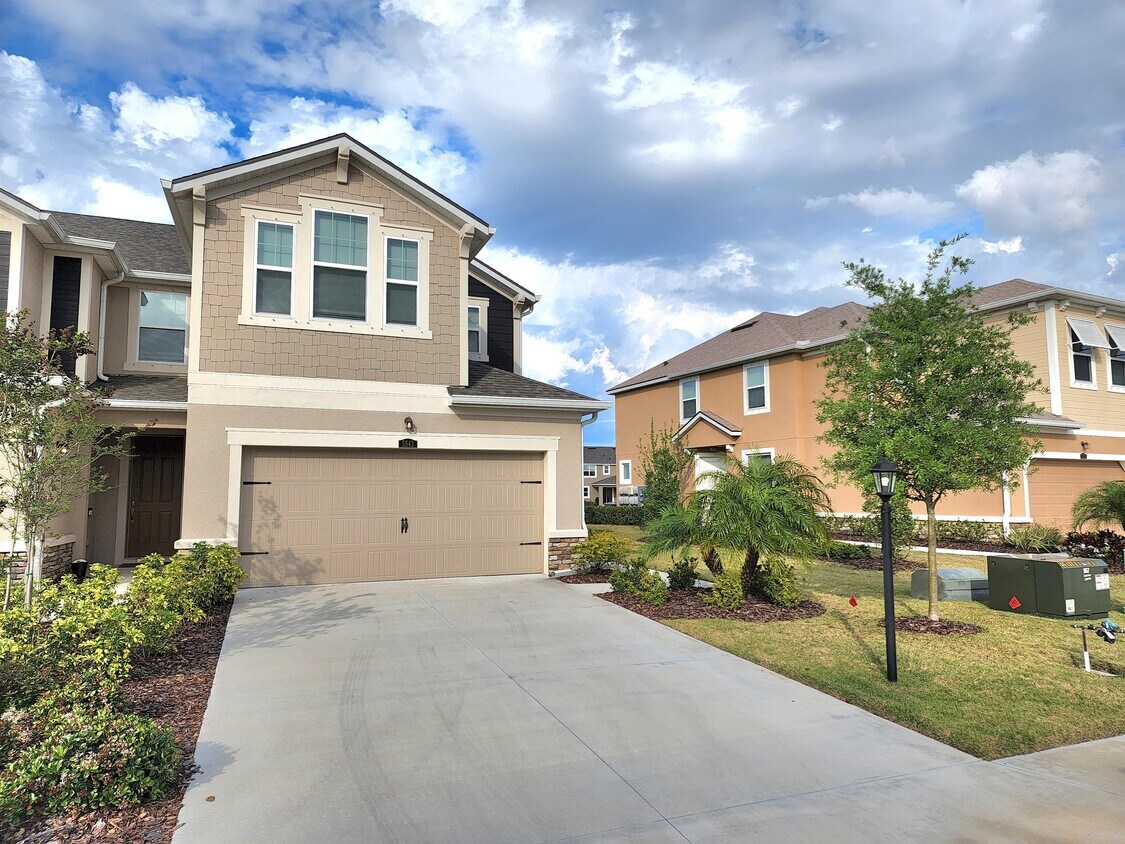 Primary Photo - 5543 Pleasantview Ct