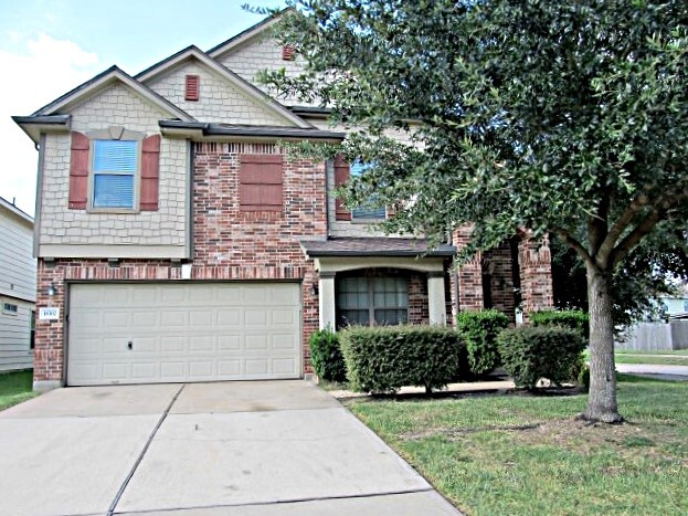 Foto principal - 18302 Fair Grange Ln