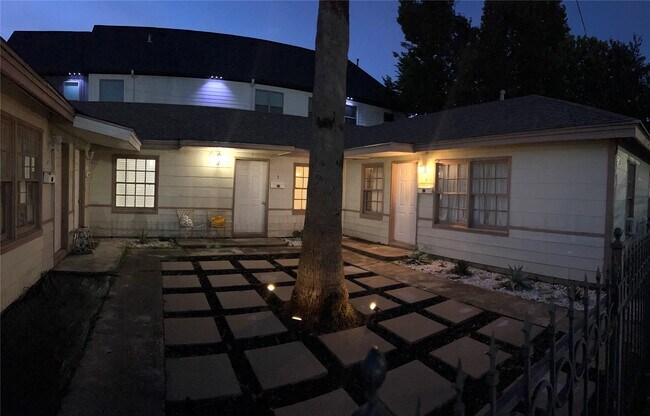 Foto del edificio - 909 W 13th St