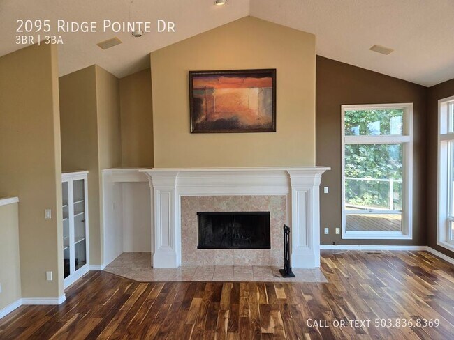 Building Photo - Amazing Home in Lake Oswego with Incredibl...