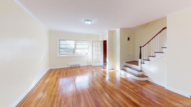 Foto del edificio - 105-43 65th Rd