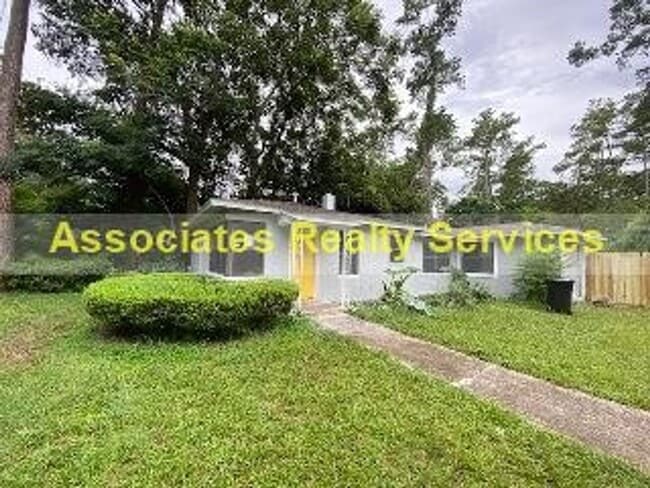 Foto del edificio - Spacious 3BR/2BA Home on a Quiet Corner Lot!
