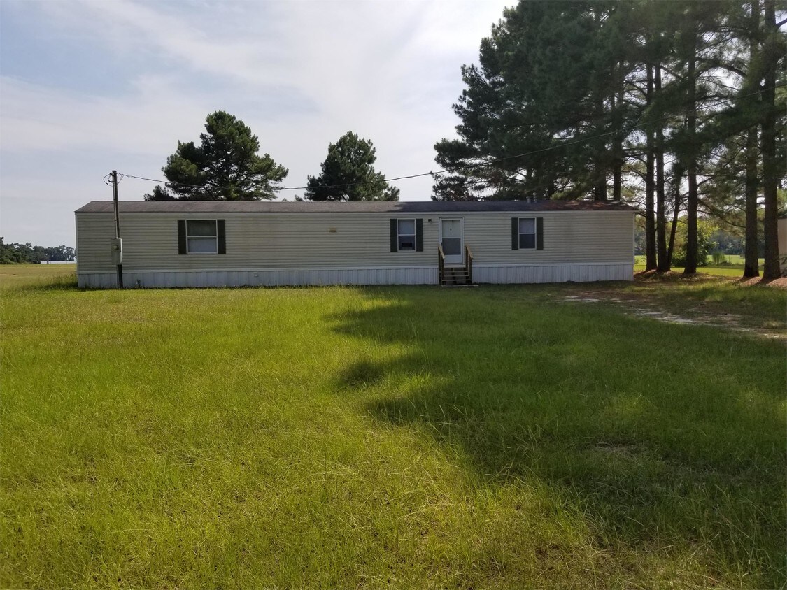 Primary Photo - 201 Oliver Ln