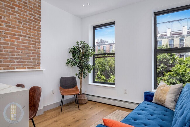 Building Photo - 1407 Dean St