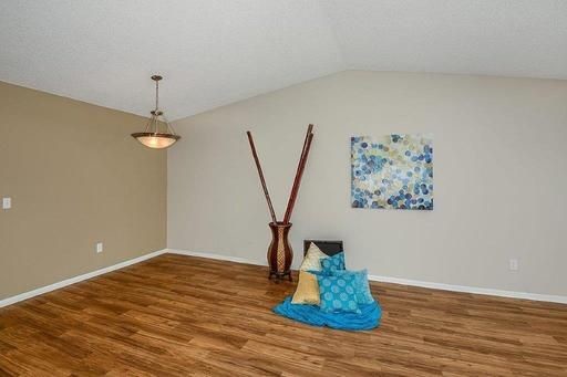 Foto del edificio - 5932 Clydesdale Pl
