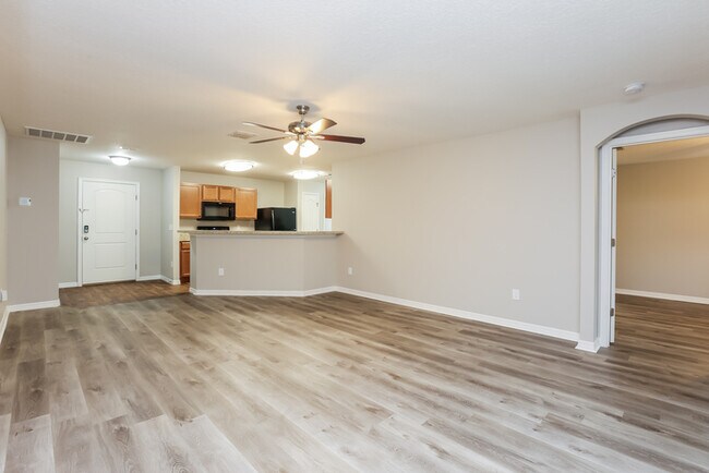 Foto del edificio - 674 Chatham Walk Dr