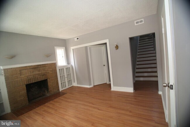Building Photo - 615 Sligo Ave