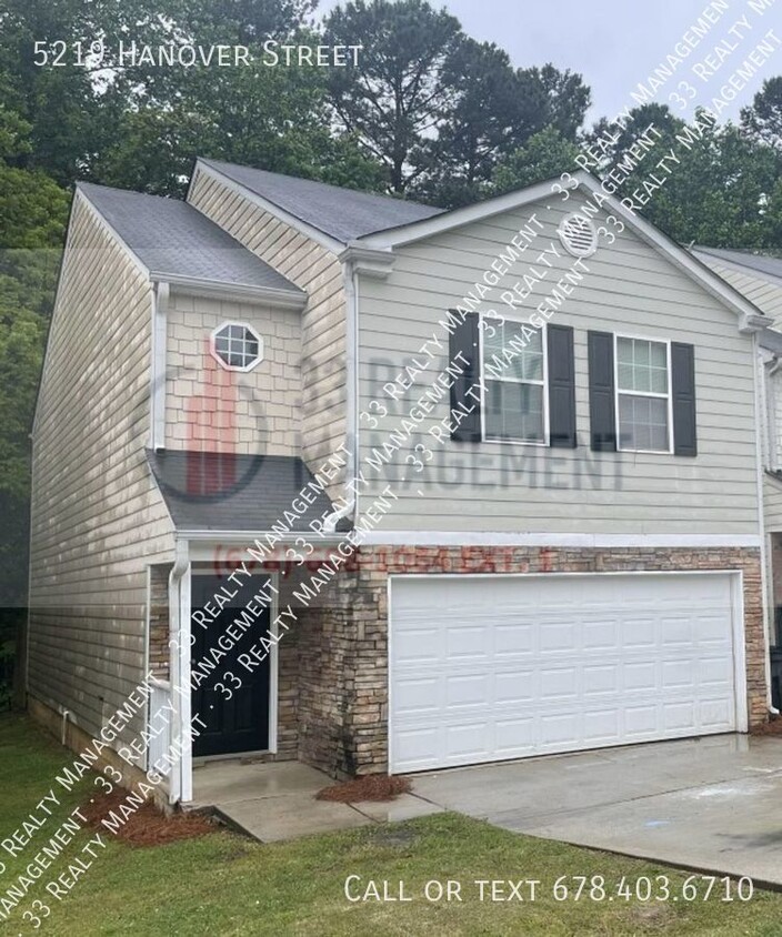 Primary Photo - Spacious 2 Level 3Bd/2.5Ba with 2 car gara...