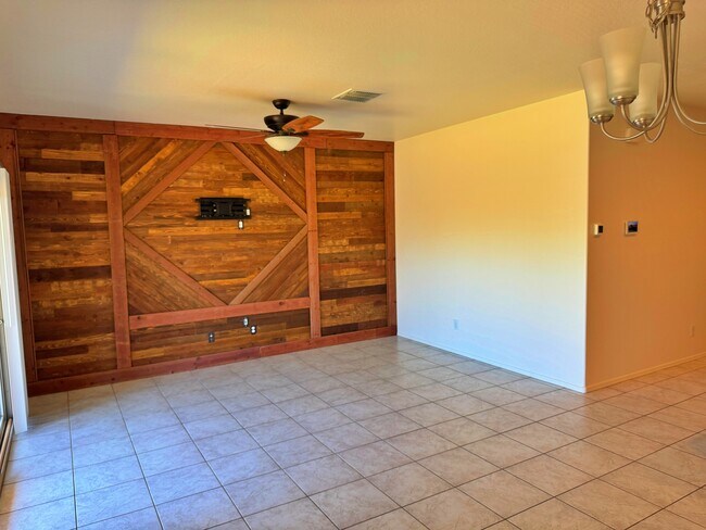 Building Photo - 2394 E San Gabriel Trail