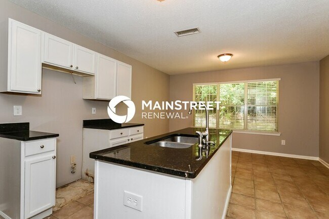 Foto del edificio - 4 Bedroom Pet-Friendly Home in Decatur, GA with Main Street Renewal