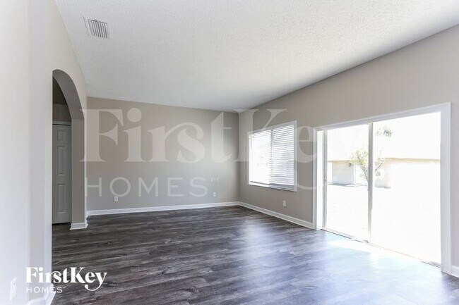 Foto del edificio - 12607 Longcrest Dr