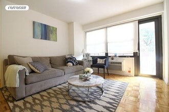 Building Photo - 175 W 90th St